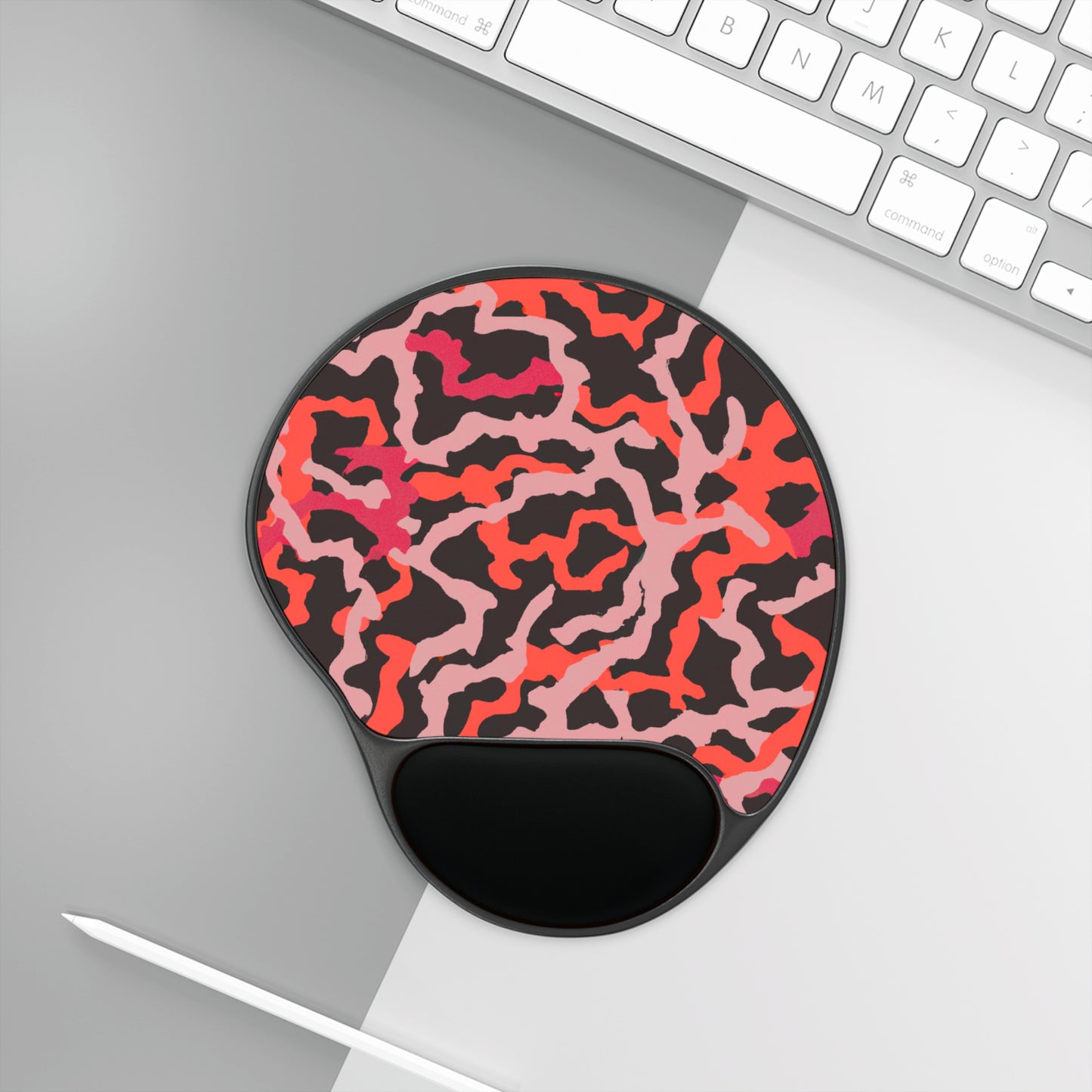 Coral Threads/Red Mouse Pad with Wrist Rest – Ergonomic Tropical Design for Comfort and Style