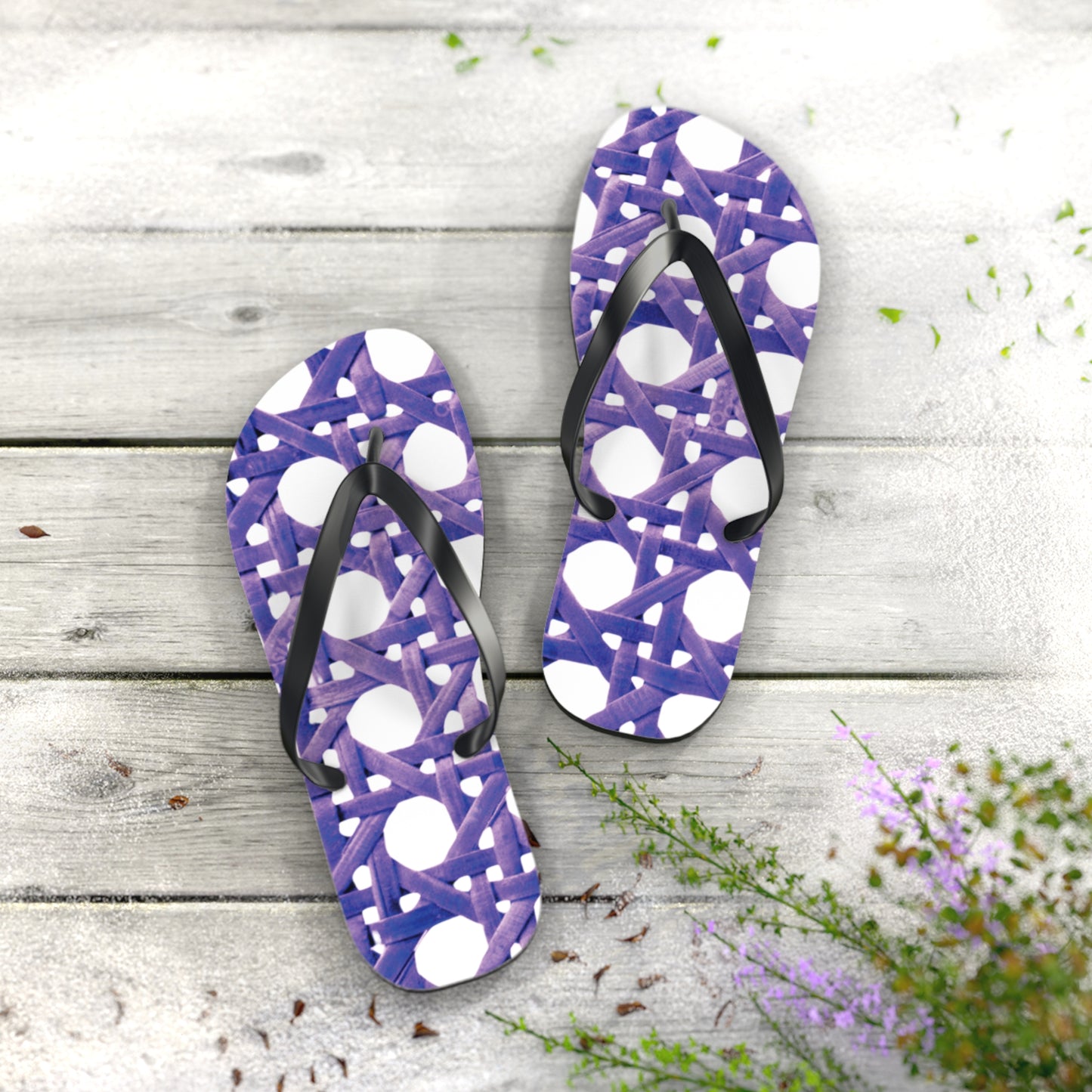 Flip Flops - Beach Chair Wicker, Amethyst
