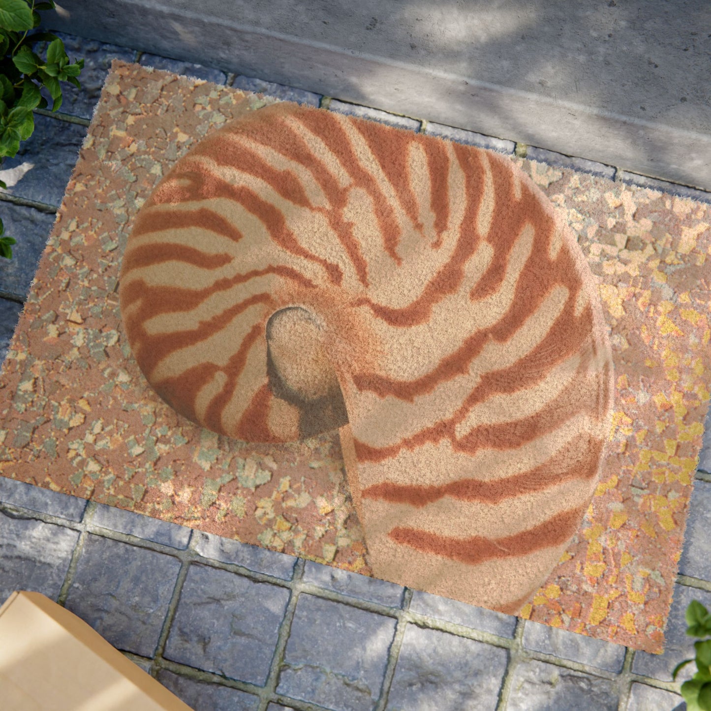 Tropical Shell Door Mat - Vibrant Coconut Fiber Entrance Mat / WELCOME Disco Tiger Stripe Nautilus