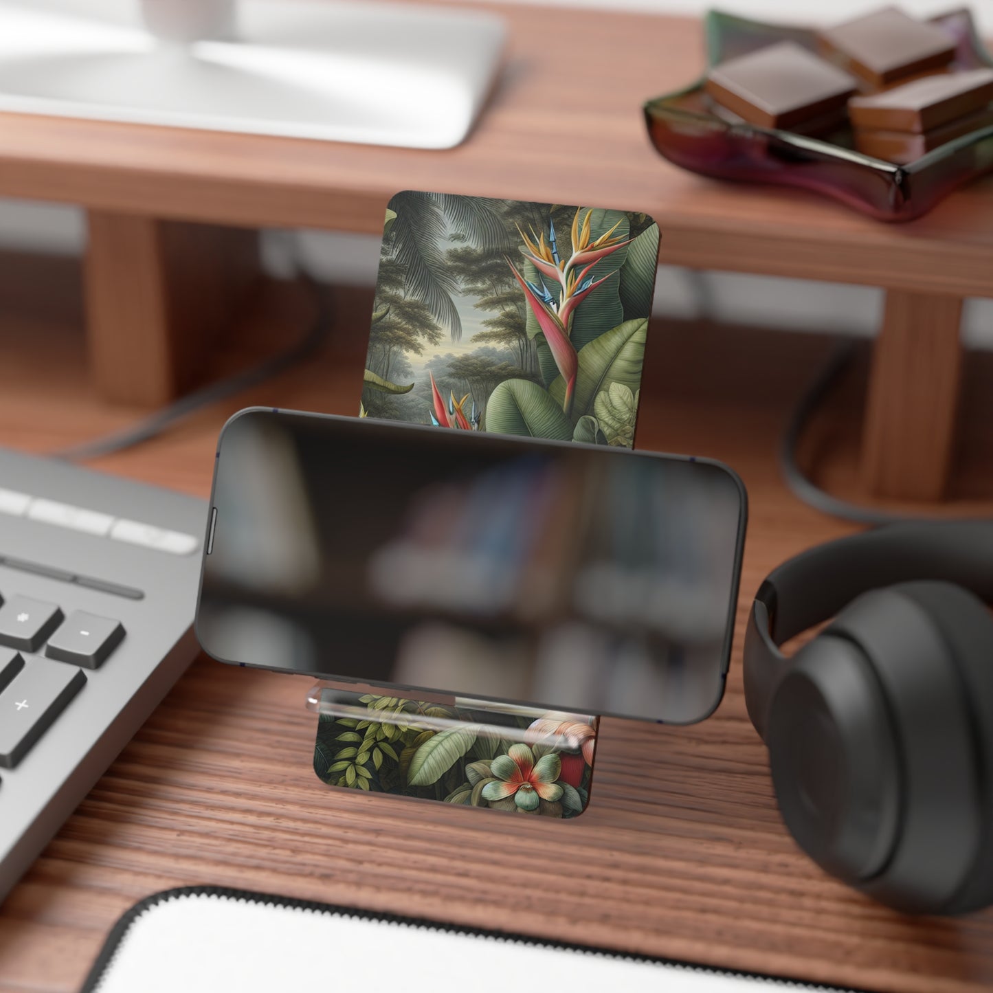 Smartphone Rainforest Display Stand - Rainforest Rabbit Outing