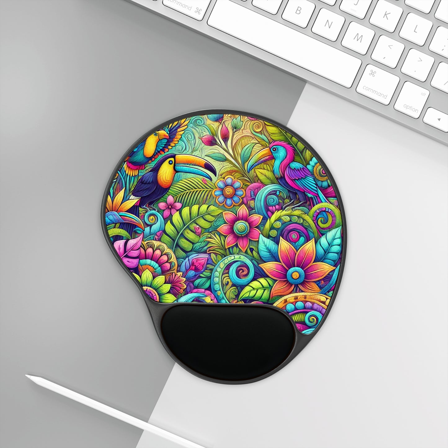 Colorful Rainforest Parrots Mouse Pad with Wrist Rest – Ergonomic Design for Comfort and Style