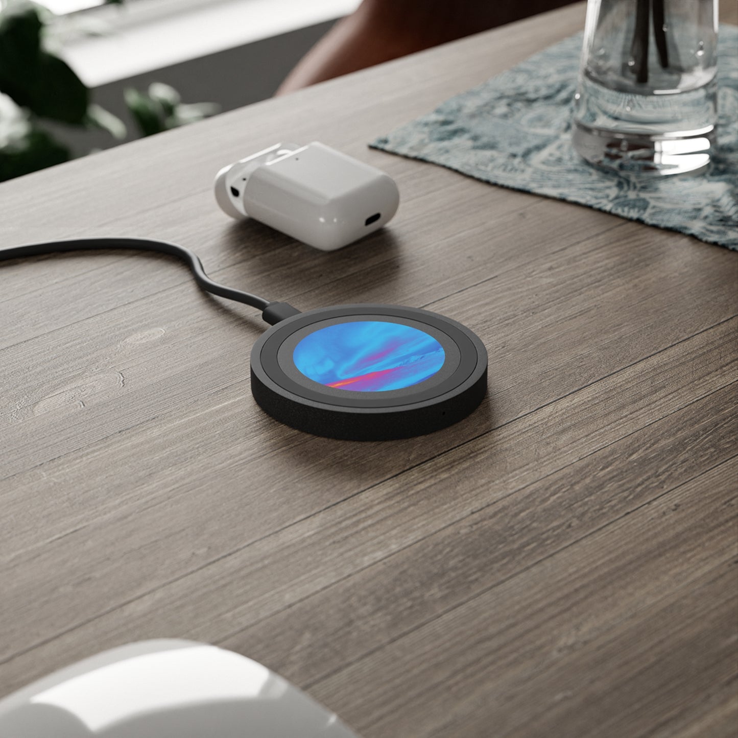 Quake Wireless Charging Pad - Cold Ocean Lights, Turquoise