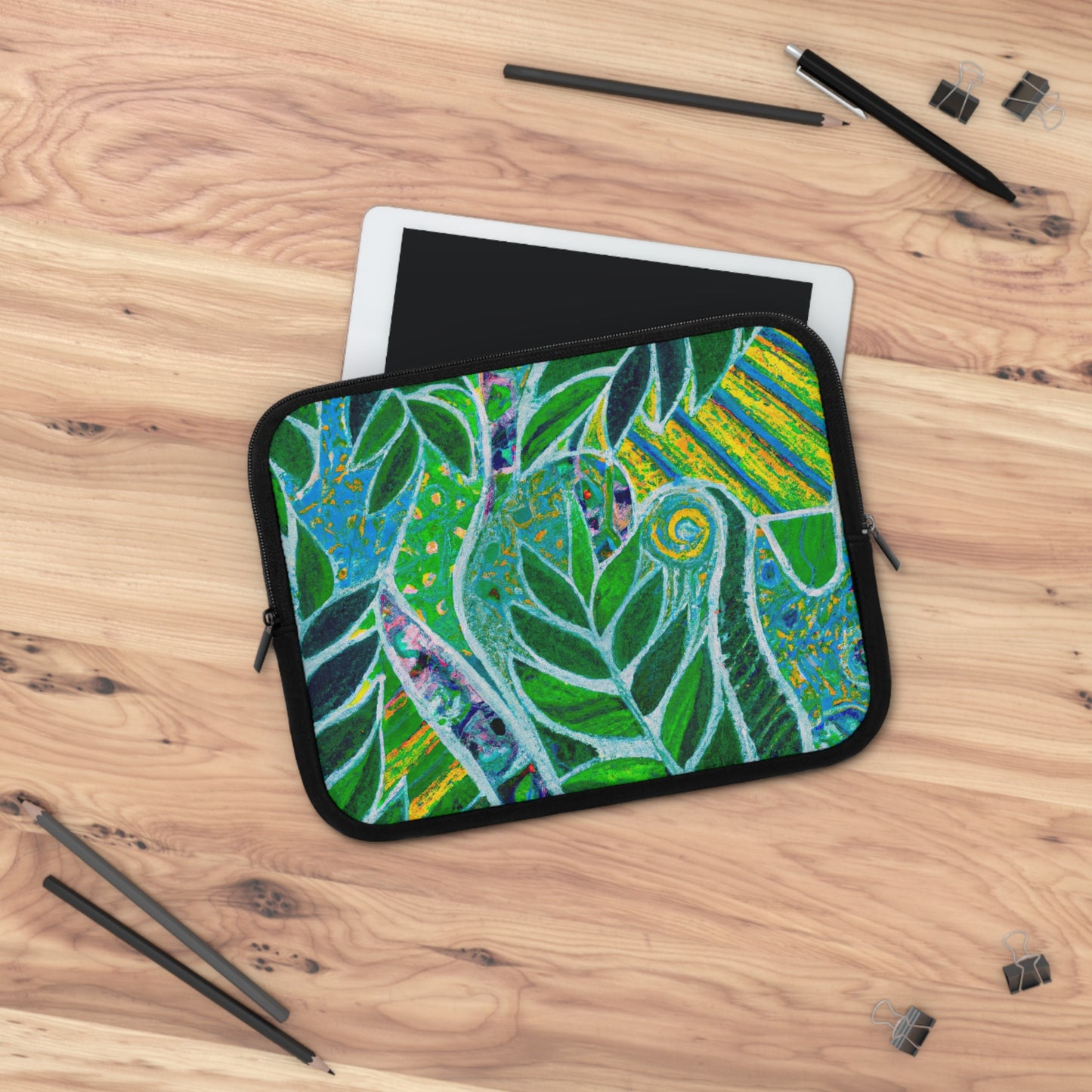 Tropical Laptop Sleeve, 5 Sizes - Perfect for Beach Lovers & Students / Amazon Whimsy, Green