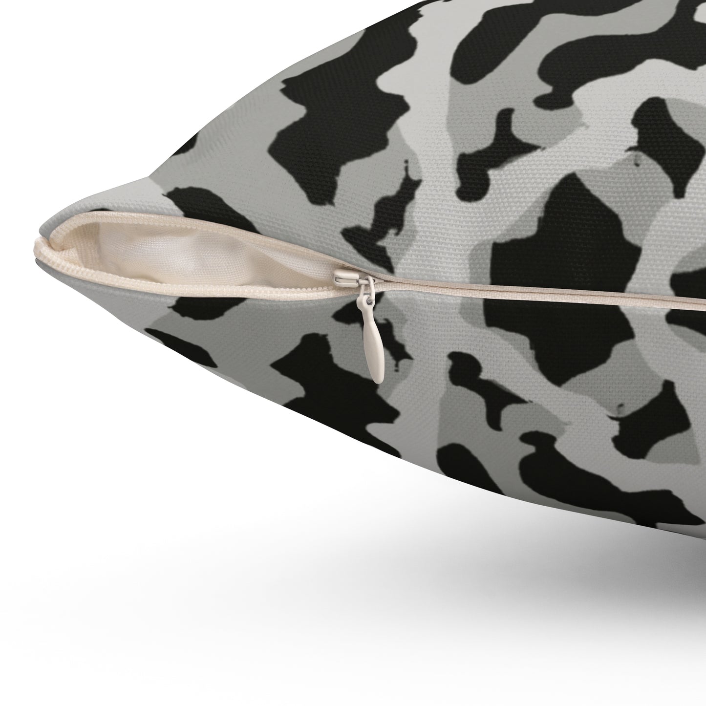 Decorative Pillow - Accent Cushion, 4 Sizes / Coral Threads, Noir