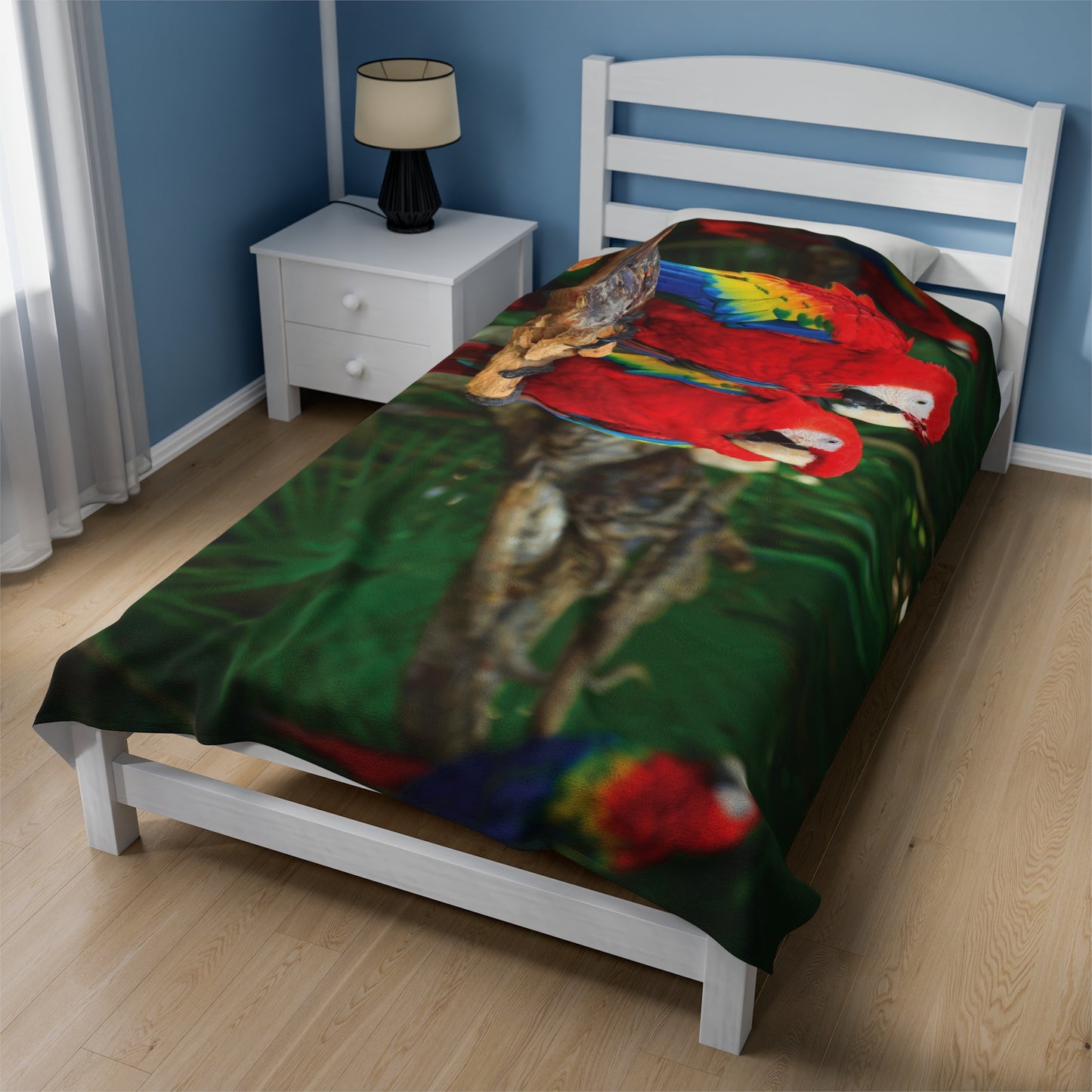 Tropical Parrot Velveteen Plush Blanket - Cozy Home Decor for Nature Lovers