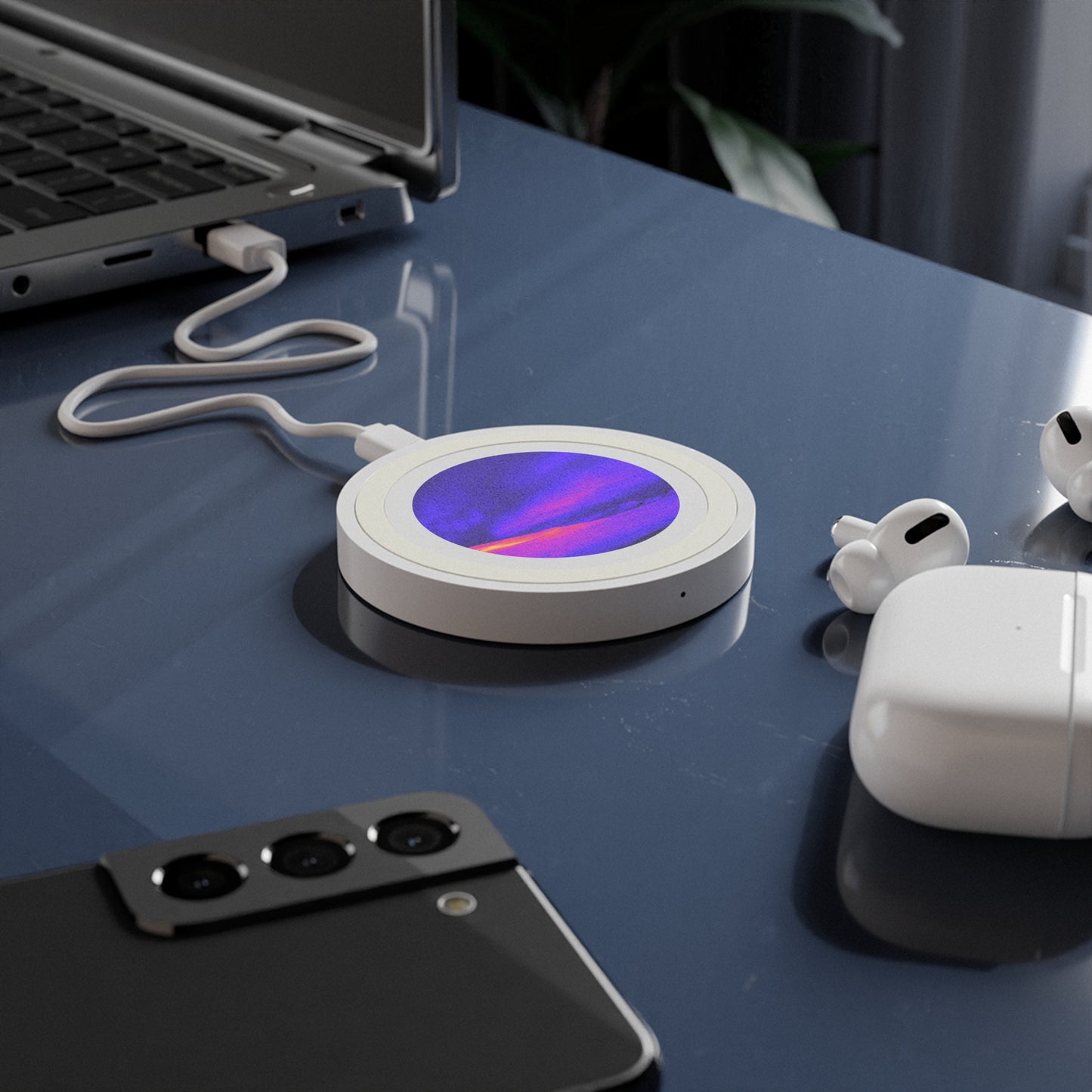 Quake Wireless Charging Pad - Cold Ocean Lights, Midnight