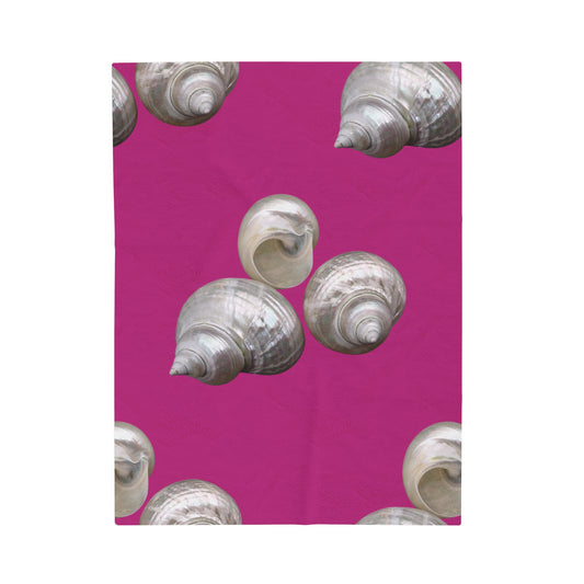 Tropical MACRO White Nautilus Trio/Pink Velveteen Plush Blanket - Cozy Home Decor for Coastal Lovers