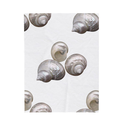 Tropical MACRO White Nautilus Trio/White Velveteen Plush Blanket - Cozy Home Decor for Coastal Lovers