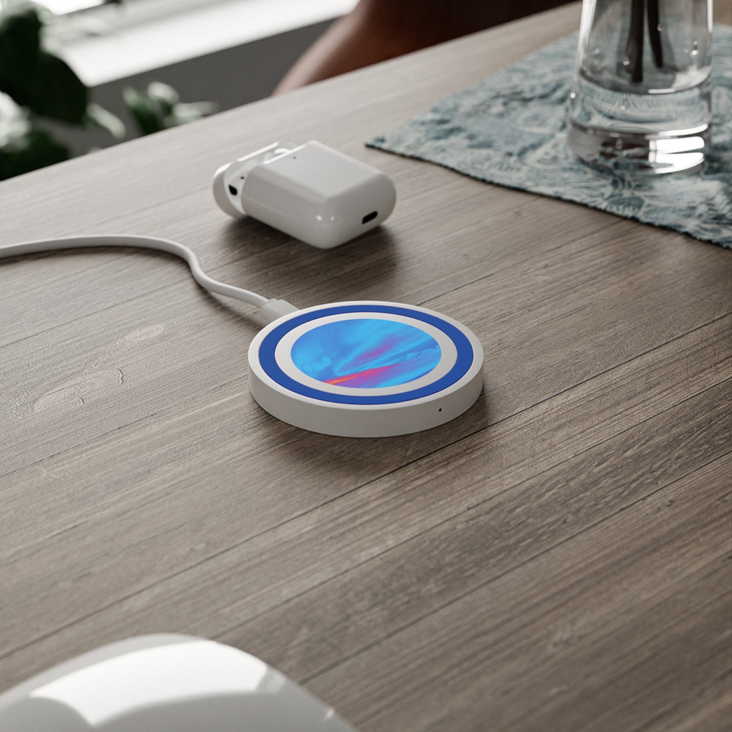 Quake Wireless Charging Pad - Cold Ocean Lights, Turquoise