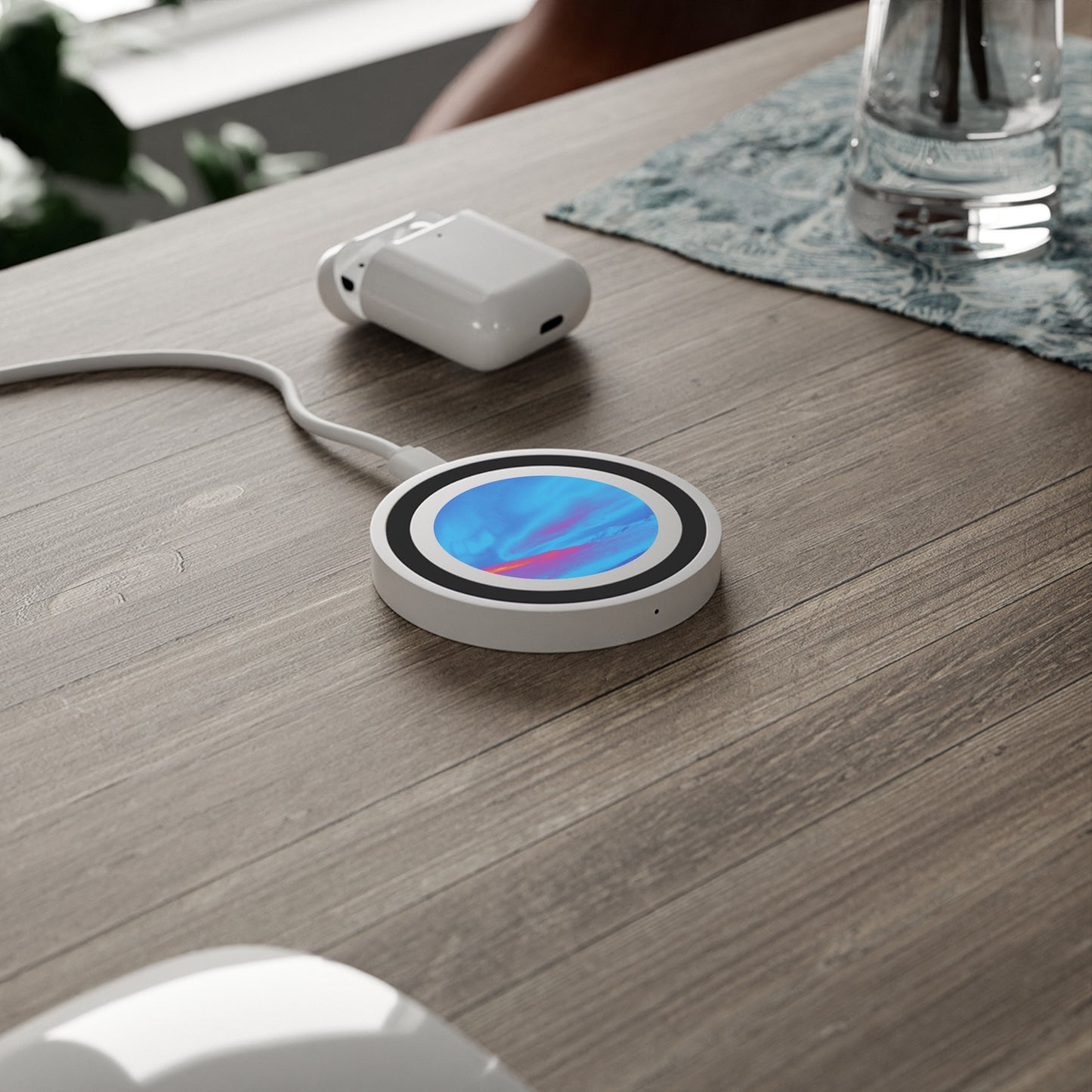 Quake Wireless Charging Pad - Cold Ocean Lights, Turquoise