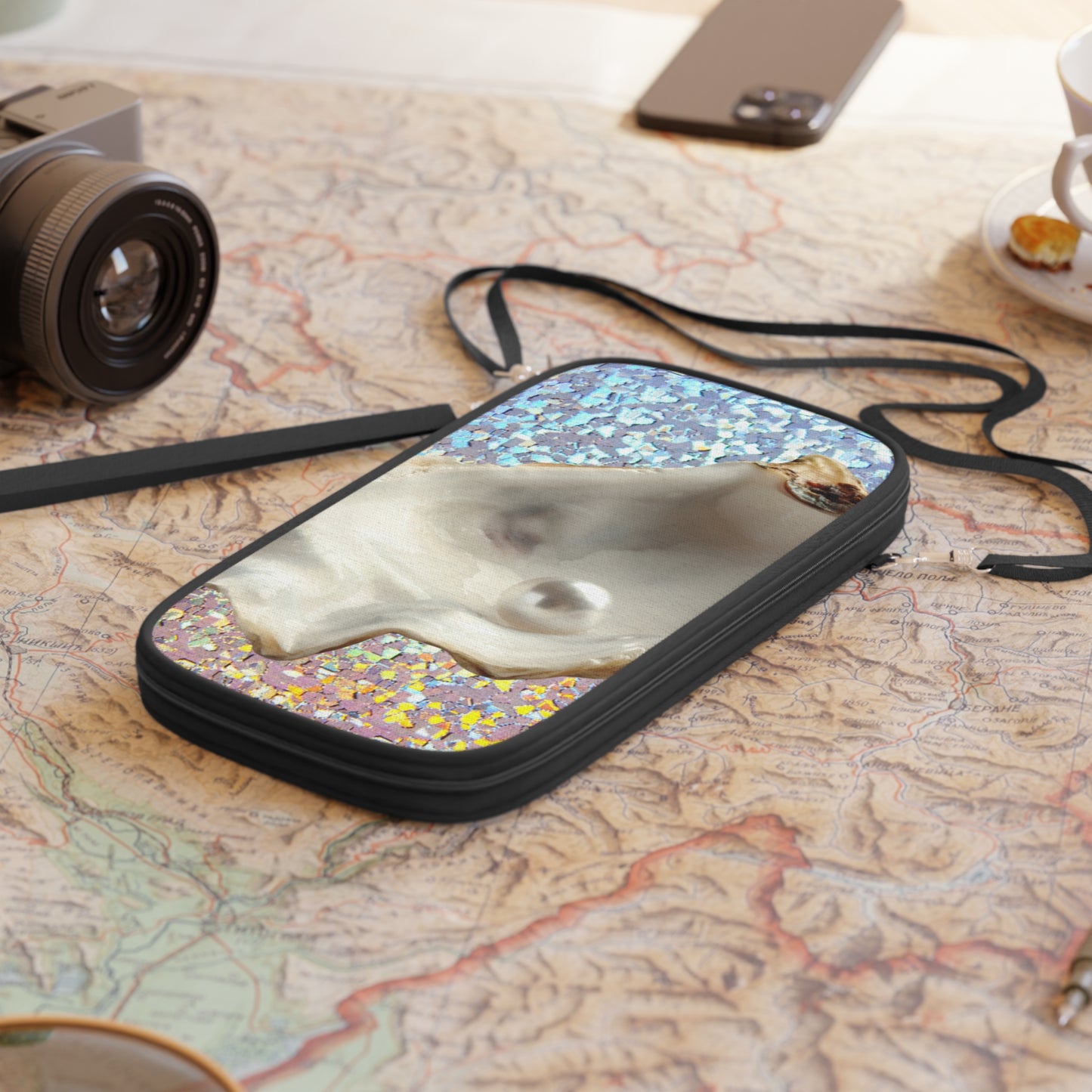 Passport Wallet – Perfect for Travelers & Adventurers / Disco FW White Pearl Oyster