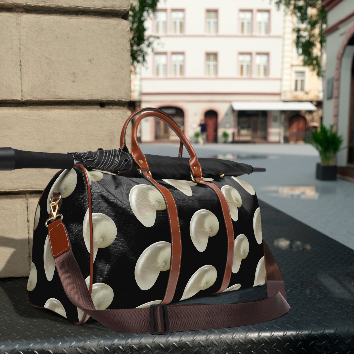 Tropical Waterproof Travel Bag - Perfect for Beach Getaways / Real White Nautilus Shells, Black