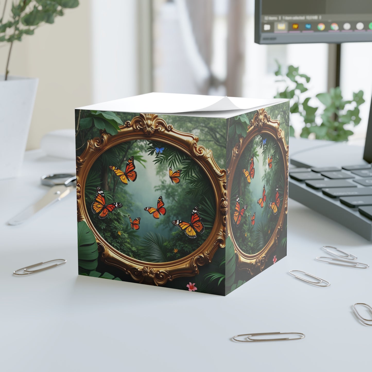 Note Cube - Framed Monarch Gathering