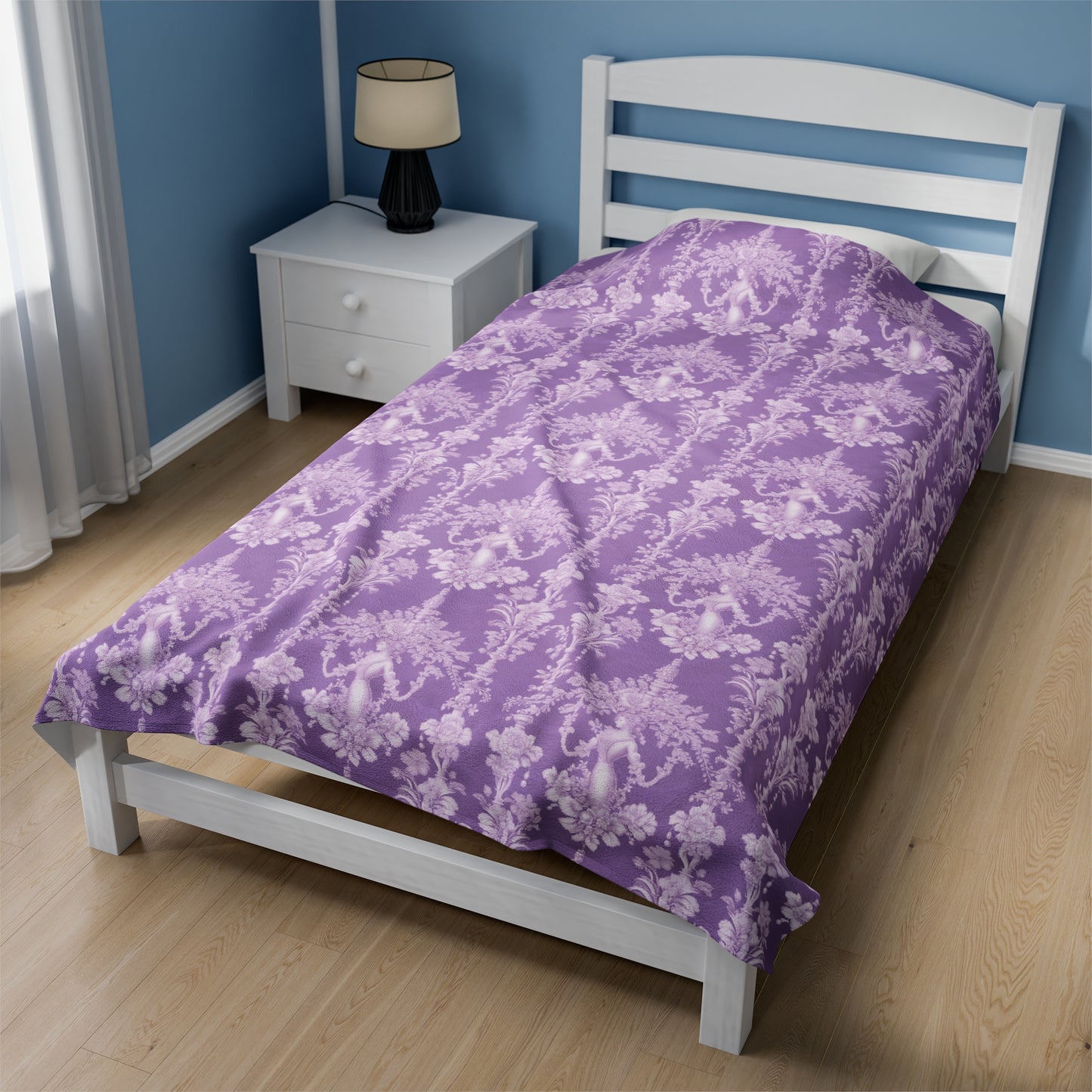 Tropical Pearl Lady Toile/Purple Velveteen Plush Blanket - Cozy Home Decor for Coastal Lovers