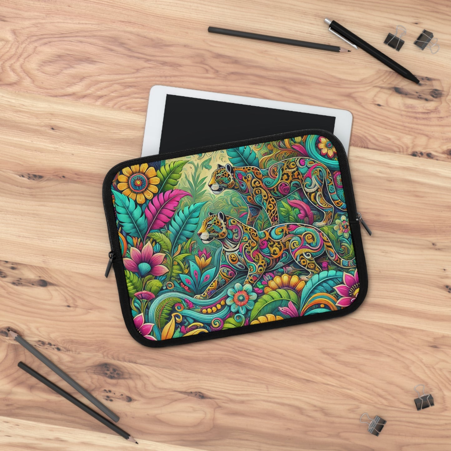 Tropical Laptop Sleeve, 5 Sizes - Perfect for Rainforest Lovers & Students / Jaguar Pop