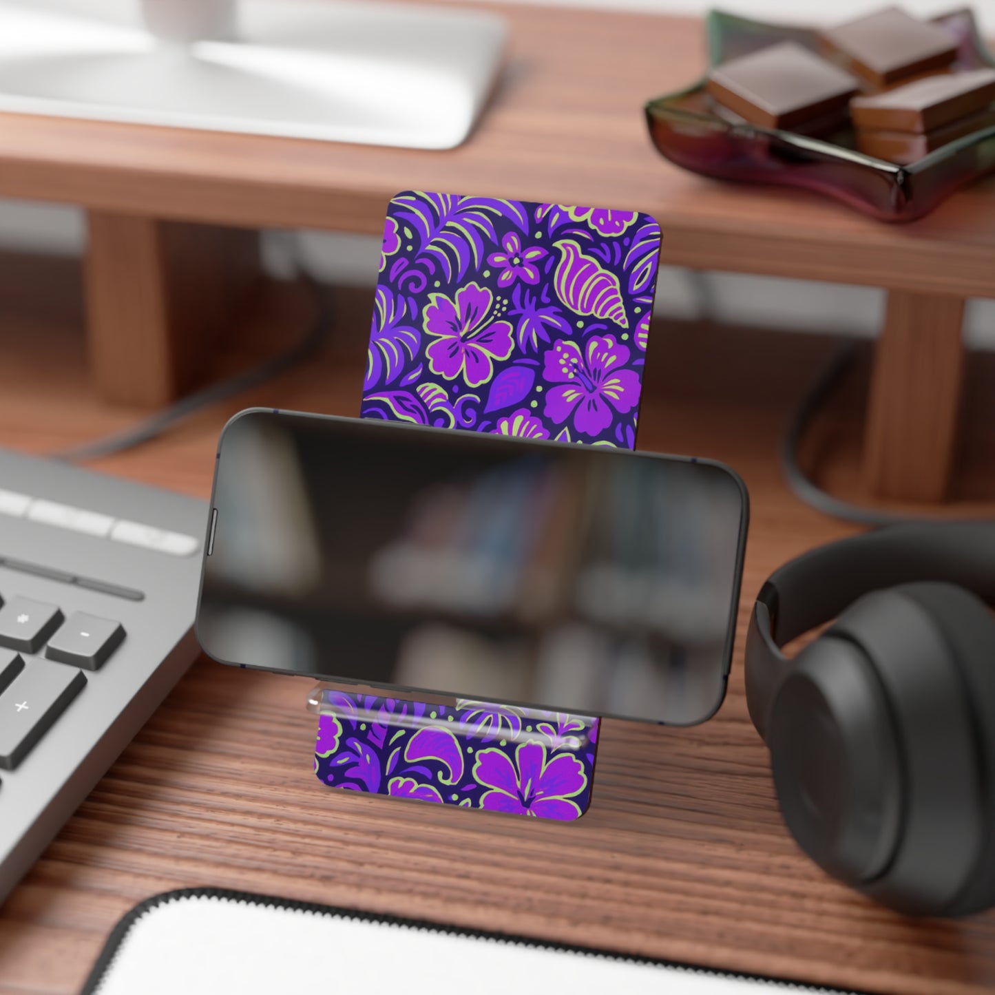 Stylish Smartphone Display Stand - Beach Dreams, Purple