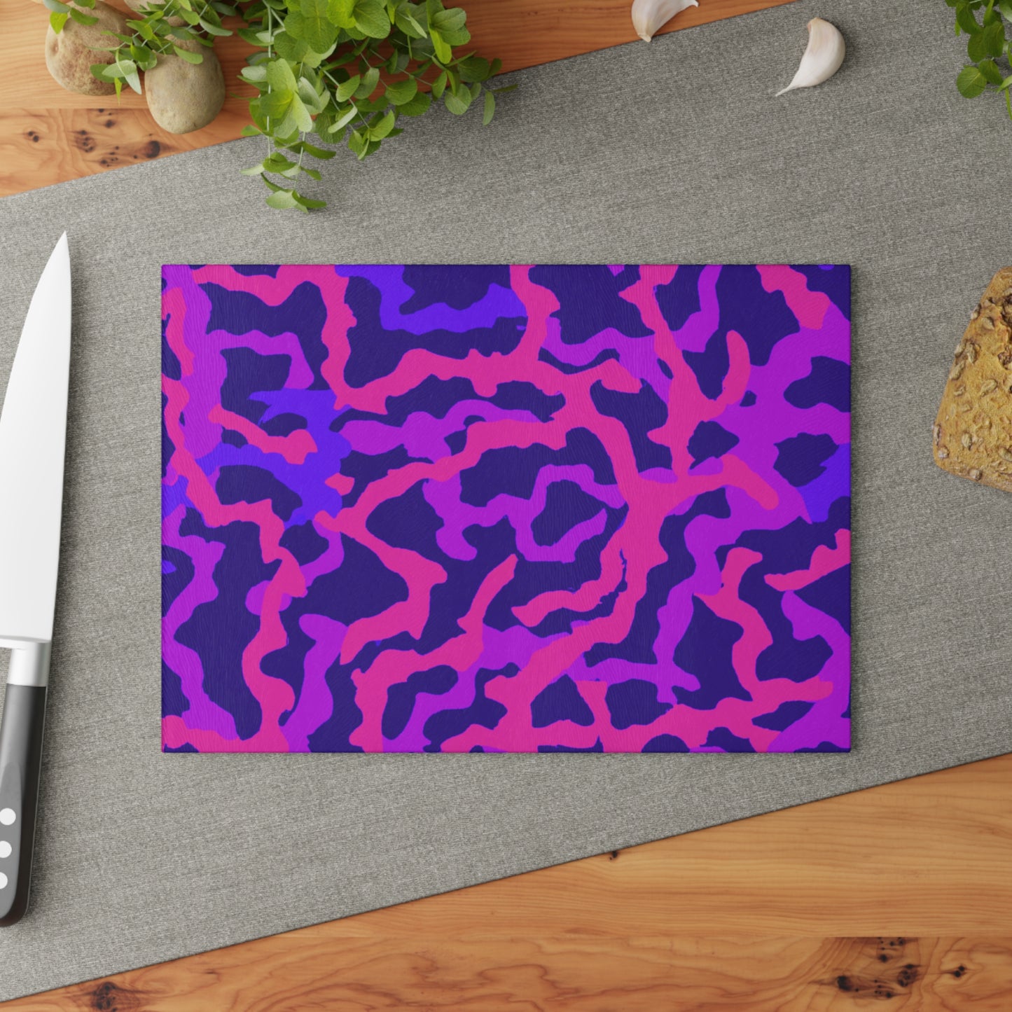 Glass Cutting Board, 2 sizes - Coral Threads/Heatwave