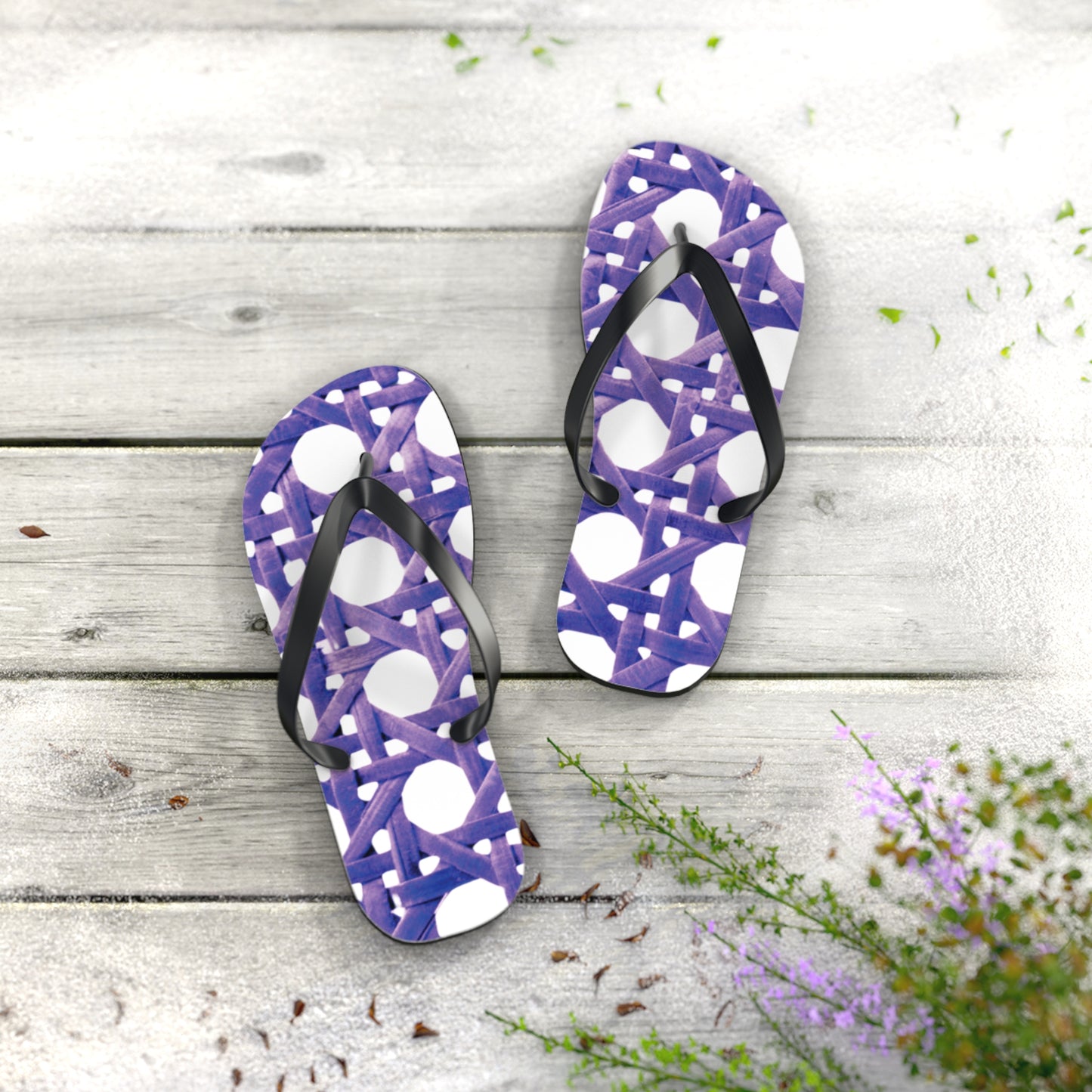 Flip Flops - Beach Chair Wicker, Amethyst