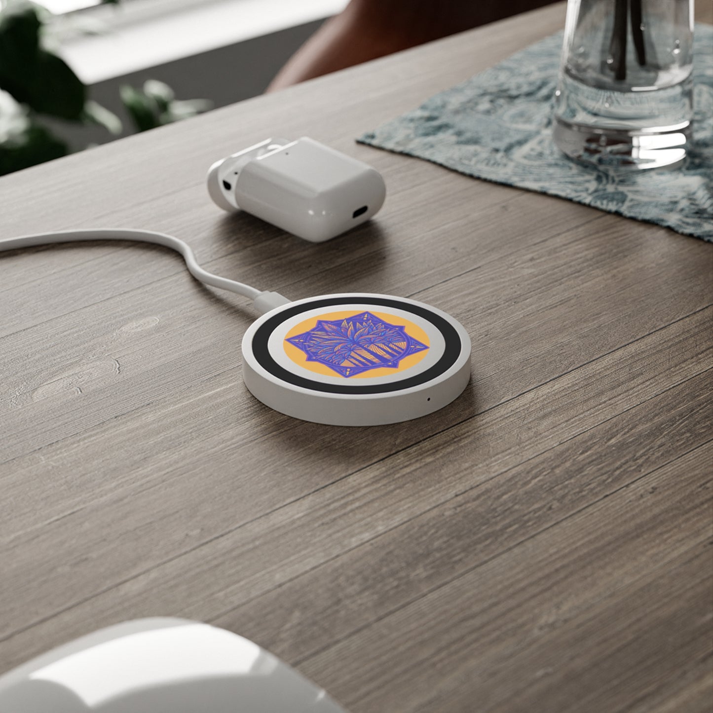 Quake Wireless Charging Pad - Deco Palm Trees, Purple/Orange