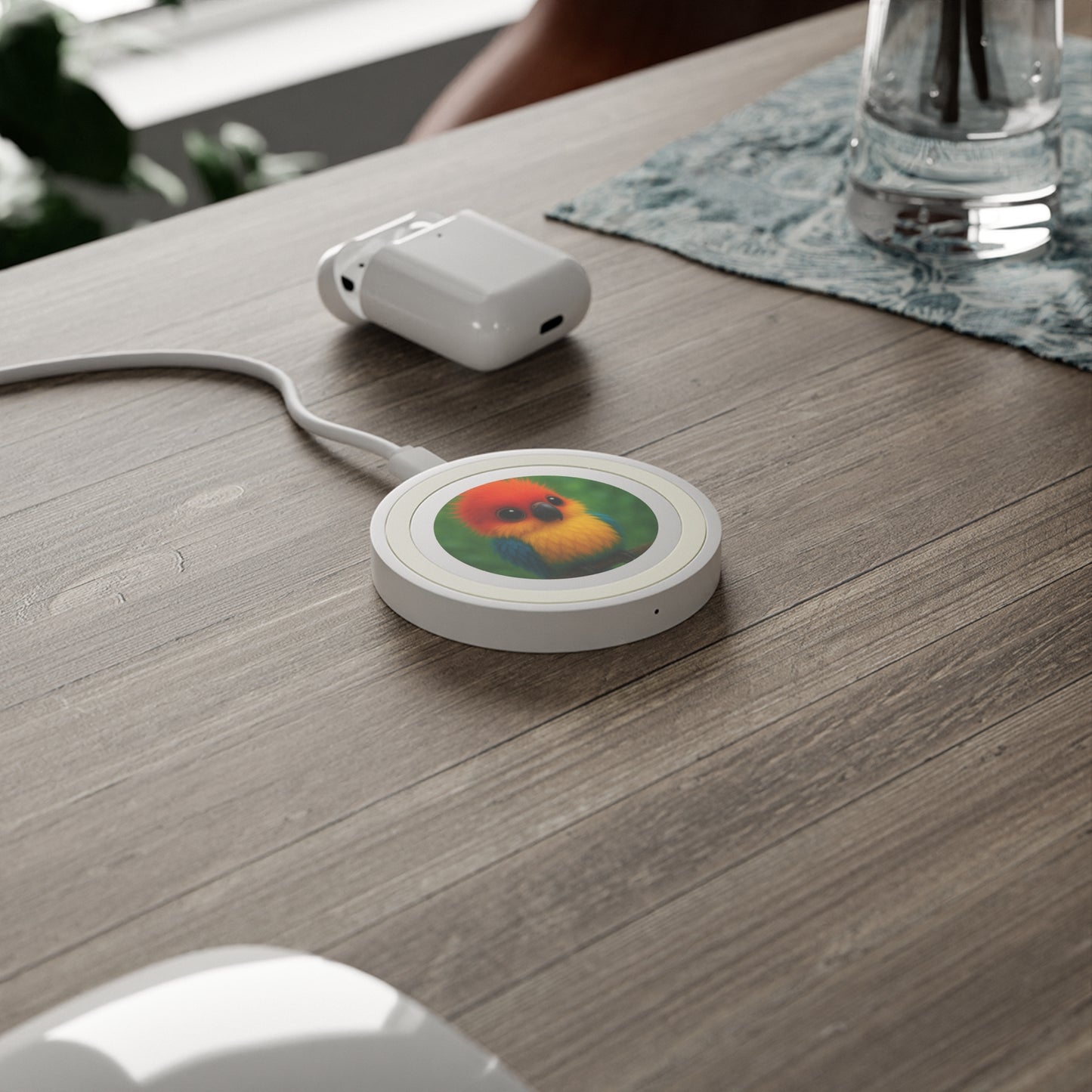 Baby Parrot Wireless Charging Pad - Quake Design for Tech Lovers