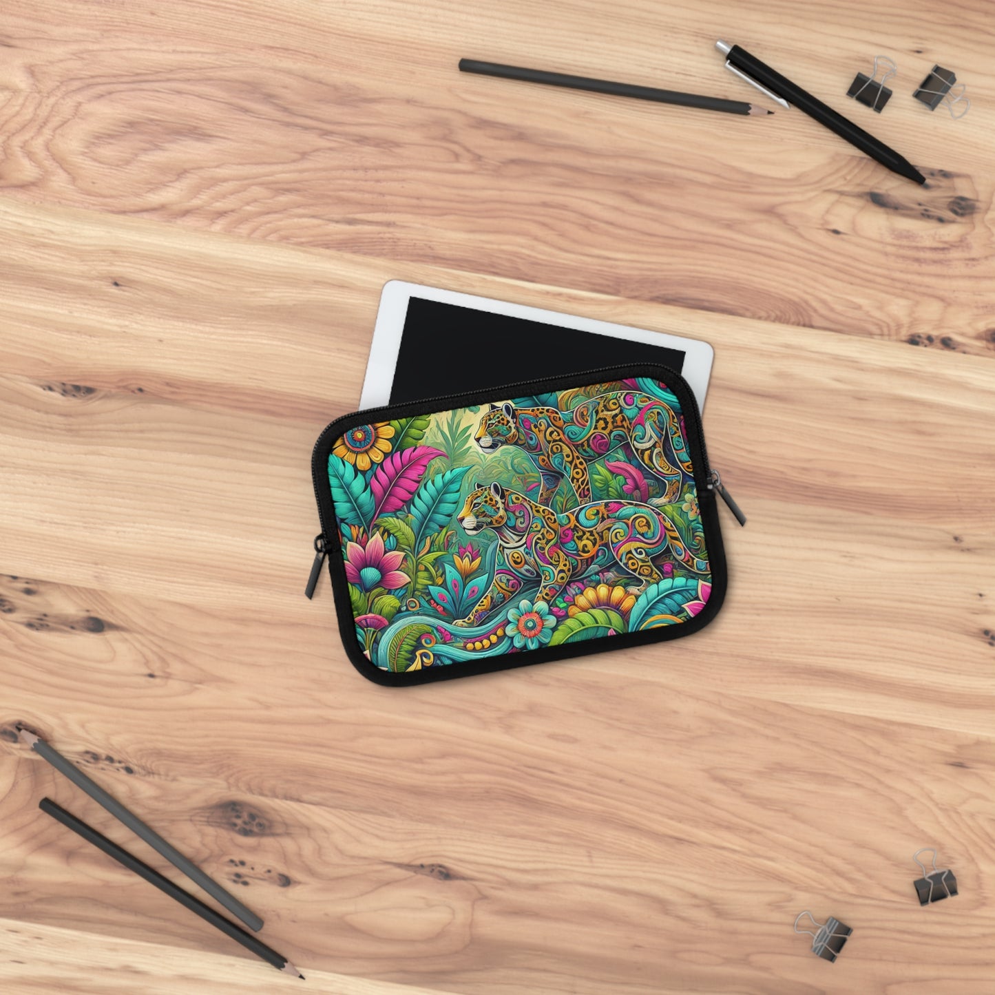 Tropical Laptop Sleeve, 5 Sizes - Perfect for Rainforest Lovers & Students / Jaguar Pop