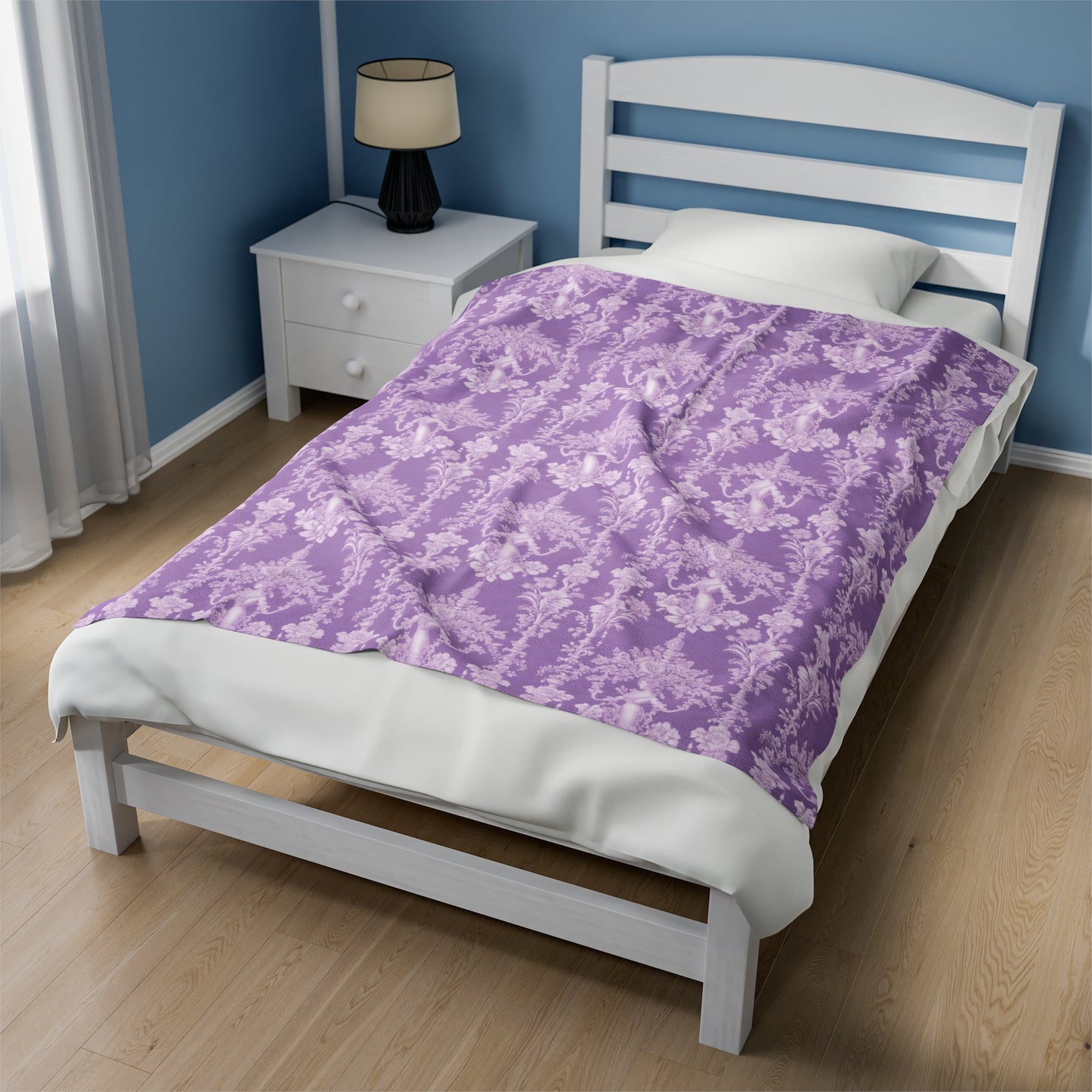 Tropical Pearl Lady Toile/Purple Velveteen Plush Blanket - Cozy Home Decor for Coastal Lovers