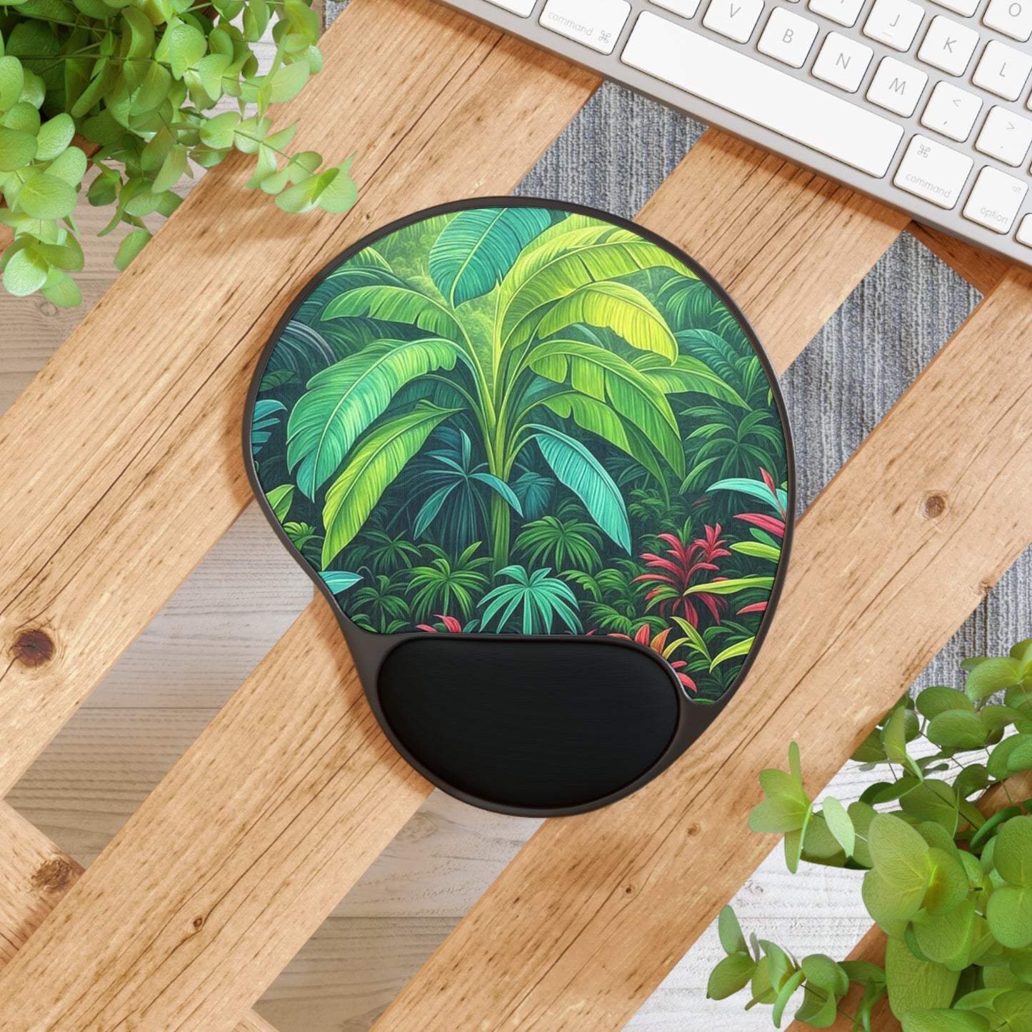 Rainforest Sleeping Spot Mouse Pad with Wrist Rest – Ergonomic Design for Comfort and Style